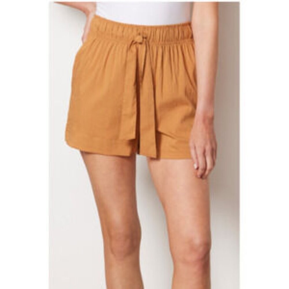 Evereve Shane Tie Waist Pull On Shorts Gold M
